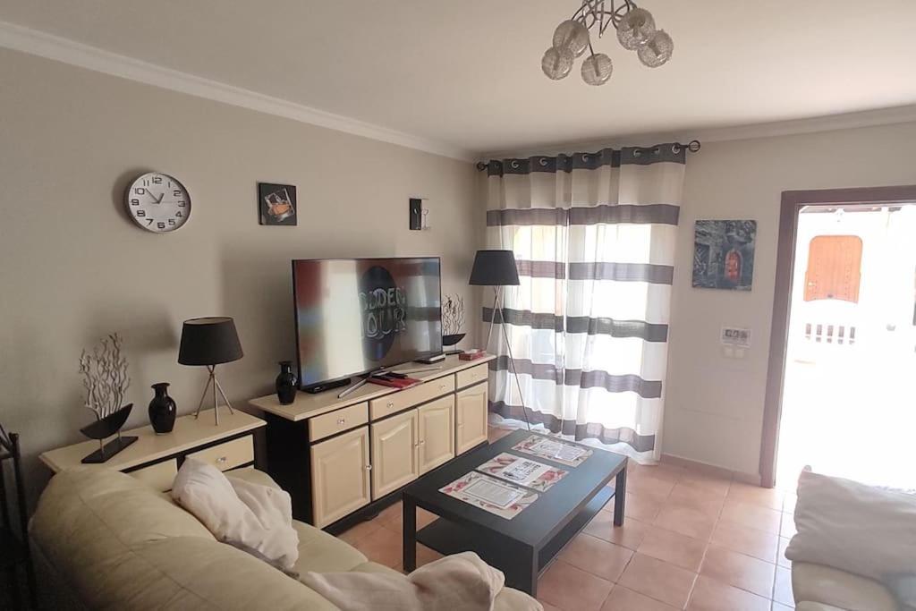 Casa Donn - El Sultan 63 - Luxury 3 Bed Villa With Fast Fibre Internet Corralejo Exterior photo